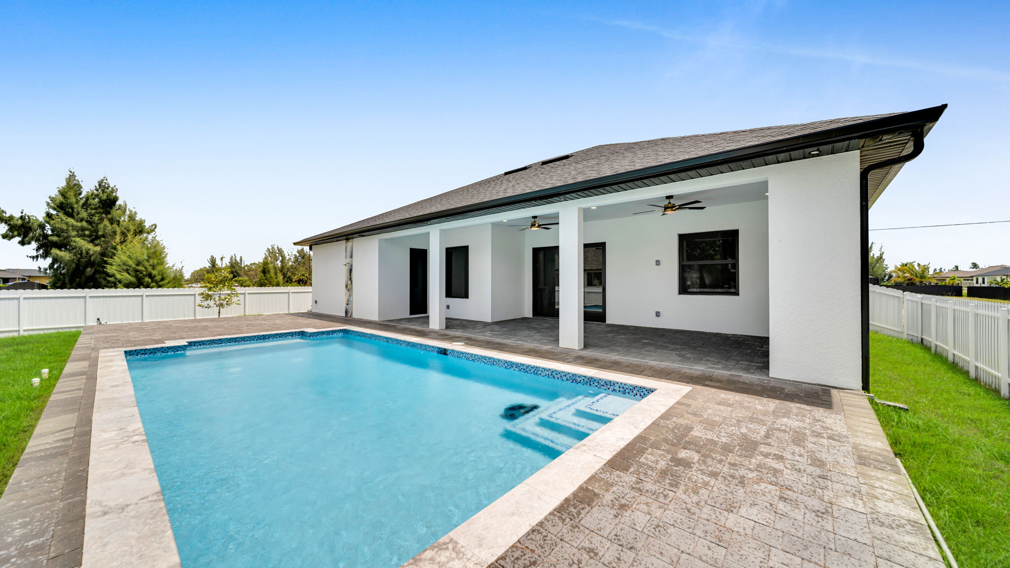 Long rectangular pool